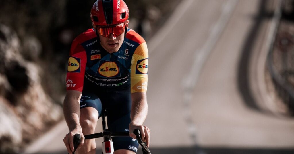 Söderqvist grabs lead at shortened Tour of Hungary stage Söderqvist grabs lead at shortened Tour of Hungary stage