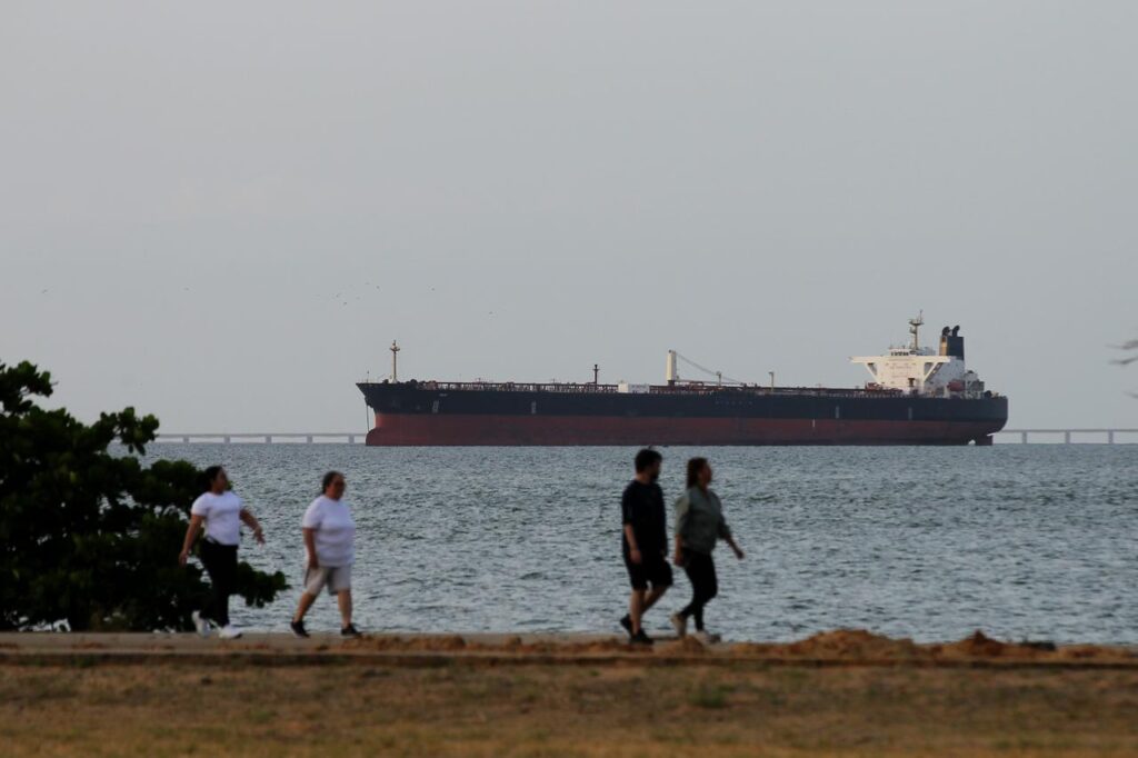 Türkiye opens land bridge for Gulf cargo as Hormuz closure drives record freight rates Türkiye opens land bridge for Gulf cargo as Hormuz closure drives record freight rates
