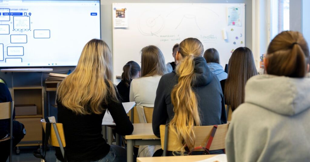 Number of high school students in Finland plummets | Yle News Number of high school students in Finland plummets | Yle News