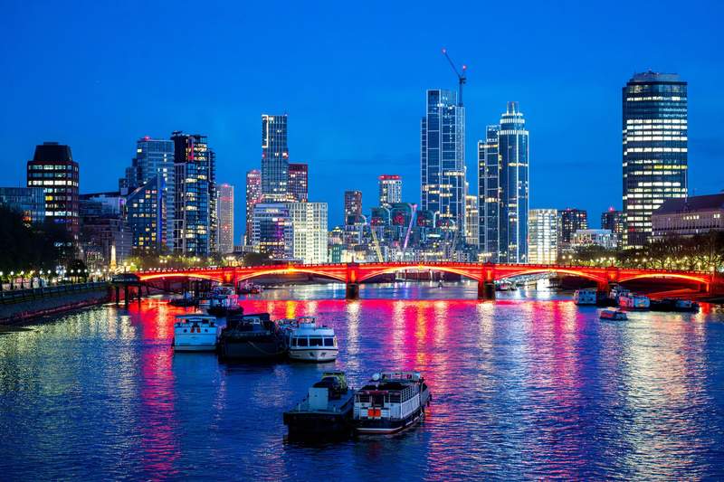 UK consumer confidence rises slightly amid signs of Iran de-escalation