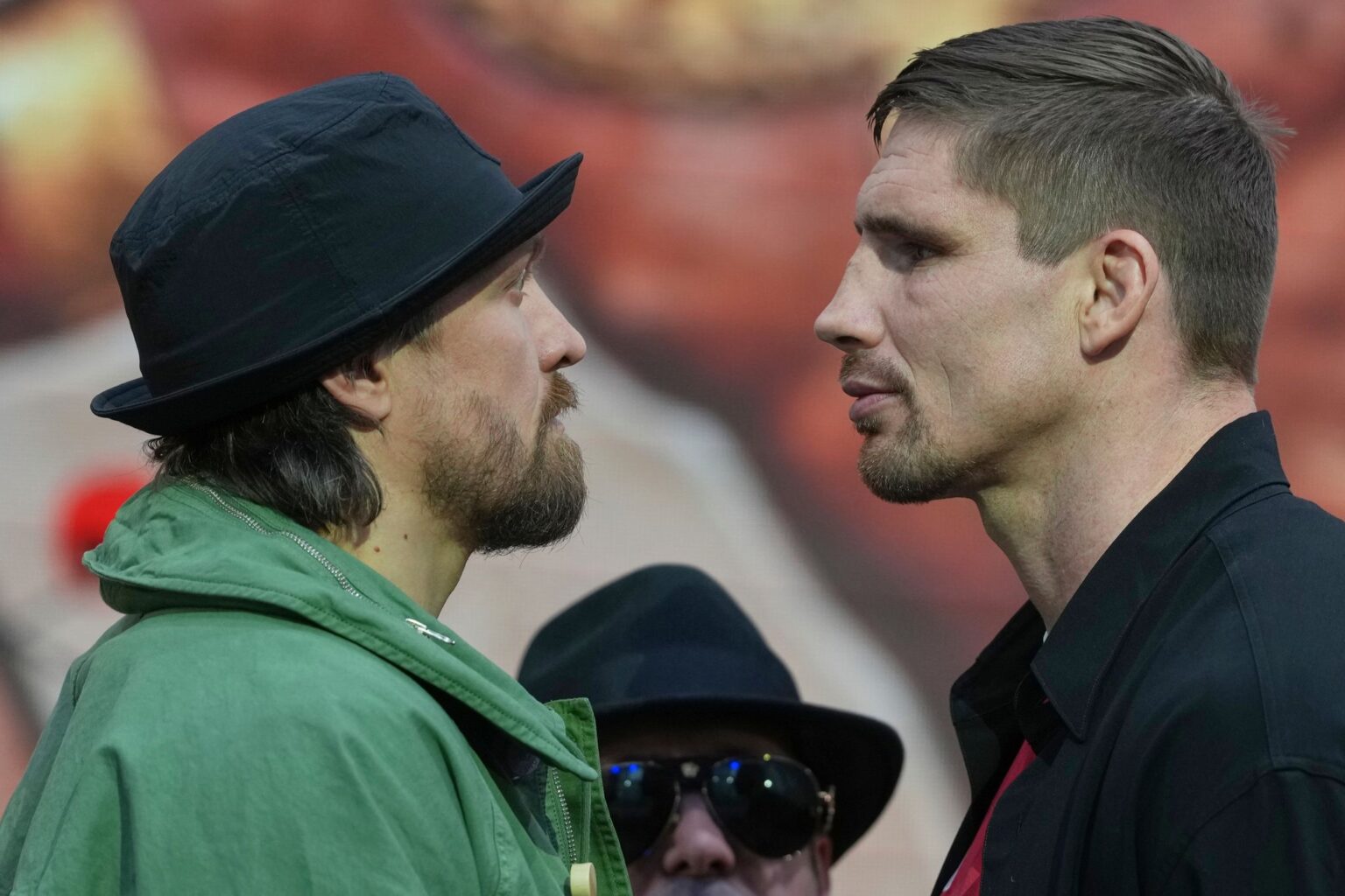 Usyk stops kickboxer Verhoeven in 11th round of heavyweight title fight in Egypt Usyk stops kickboxer Verhoeven in 11th round of heavyweight title fight in Egypt