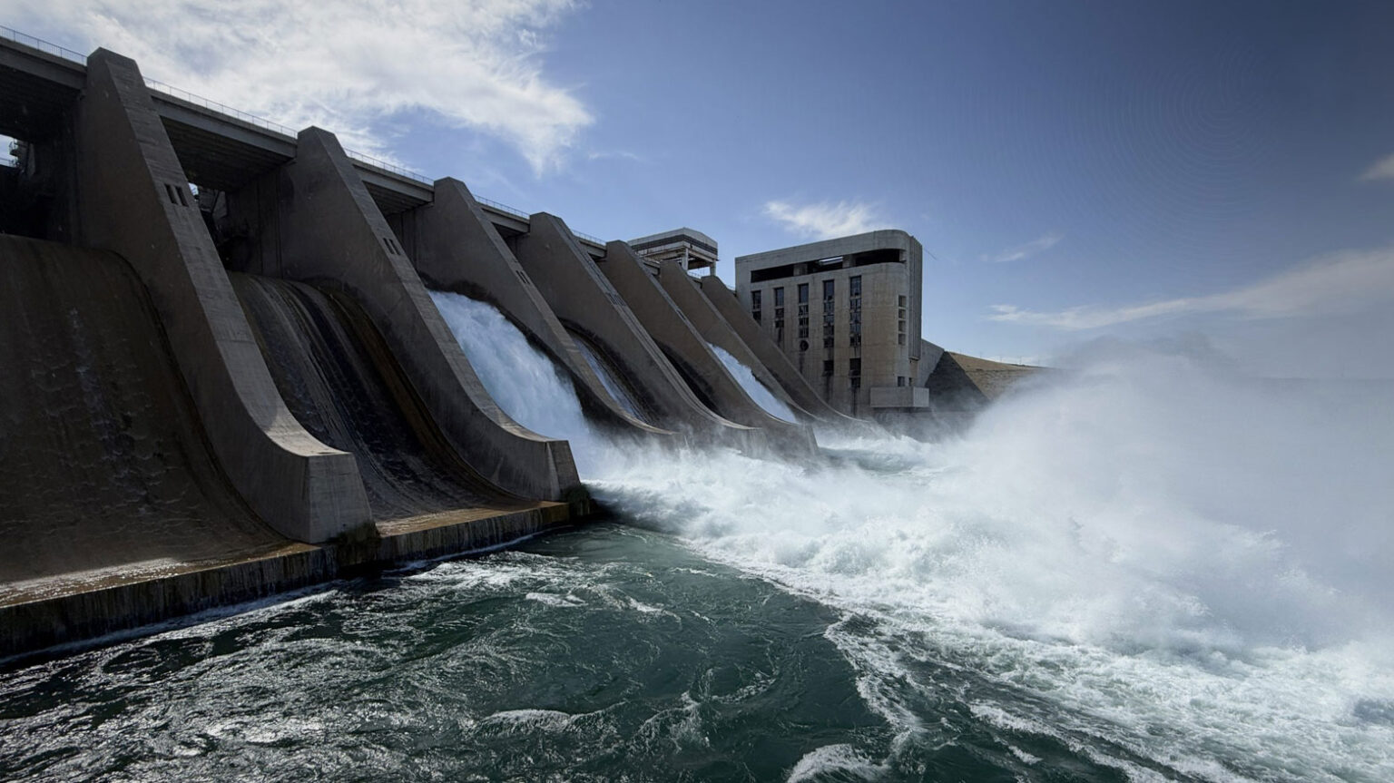 Syria Declares State of Emergency Along Euphrates Amid Rising Flood Threat