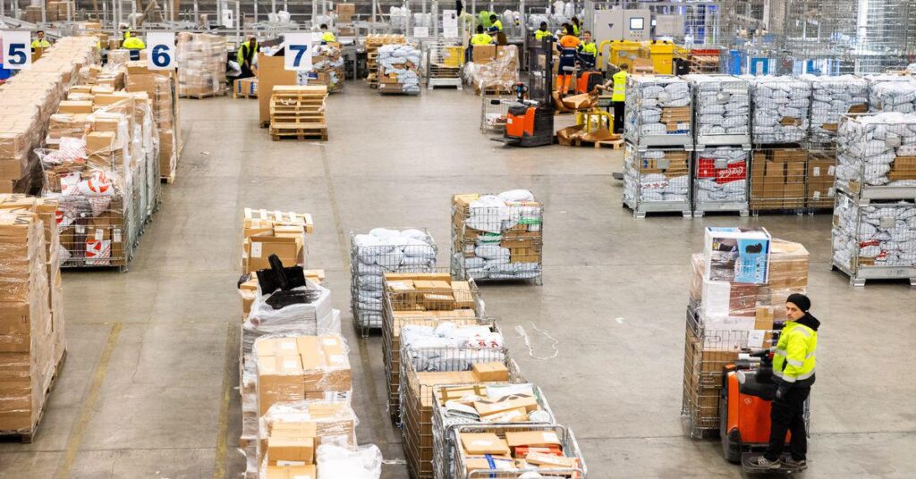 Parcel fee only for non-EU countries is apparently possible after all. Parcel fee only for non-EU countries is apparently possible after all.