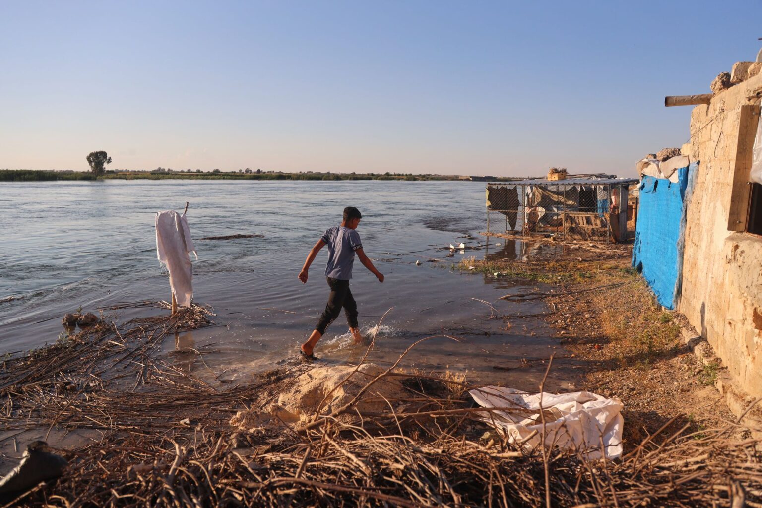 Flooding from Euphrates River damages homes and prompts evacuations in Syria Flooding from Euphrates River damages homes and prompts evacuations in Syria
