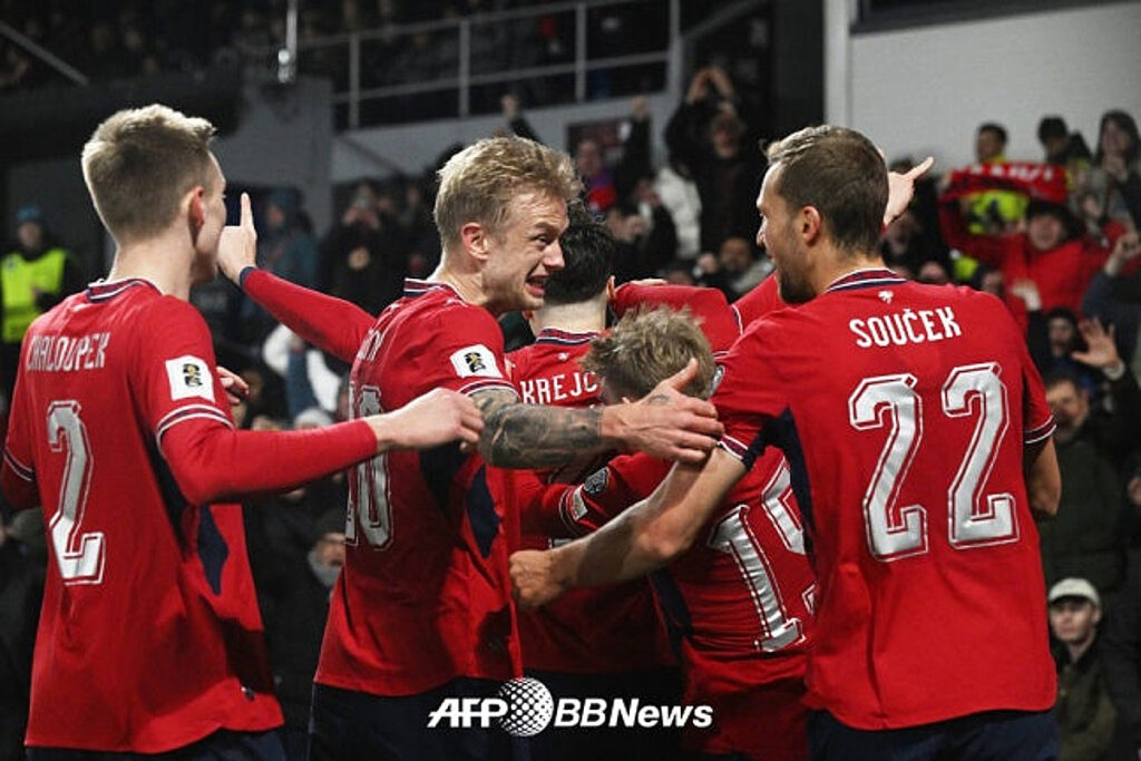 ‘Hong Myung-bo’s World Cup first opponent’ is by no means easy, UK’s leading newspaper says “Czech Republic is truly strong… expects good results” 'Hong Myung-bo's World Cup first opponent' is by no means easy, UK's leading newspaper says "Czech Republic is truly strong... expects good results"