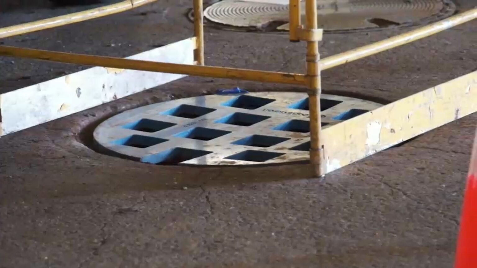 56-year-old woman dead after falling into uncovered manhole in Midtown NYC 56-year-old woman dead after falling into uncovered manhole in Midtown NYC