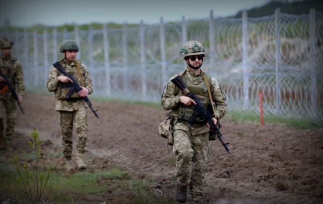 Ukraine reports fully mined and reinforced border with Belarus Ukraine turns Belarus border into fortified zone, readies to repel threats