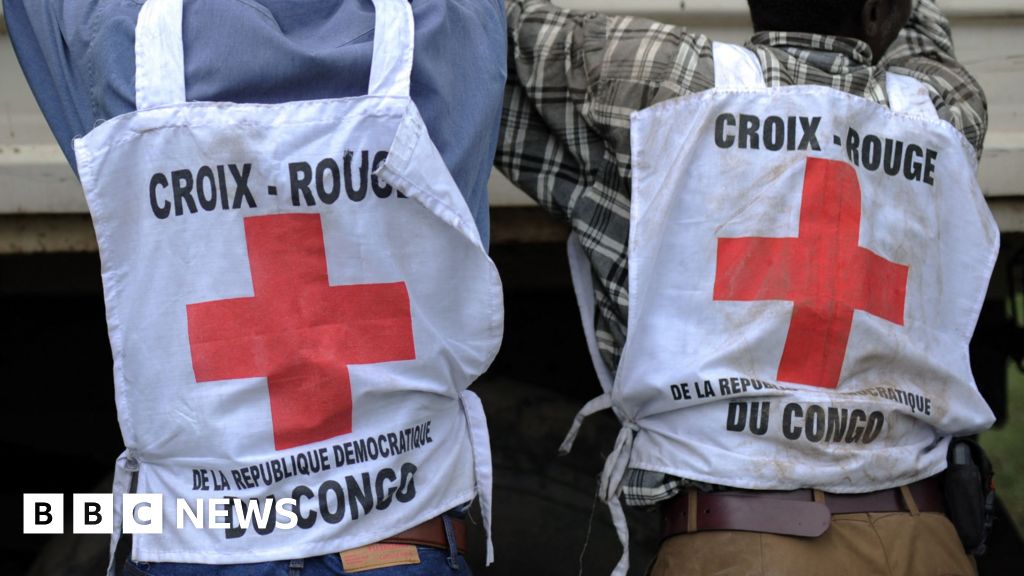 Red Cross volunteers die from suspected Ebola in DR Congo - BBC