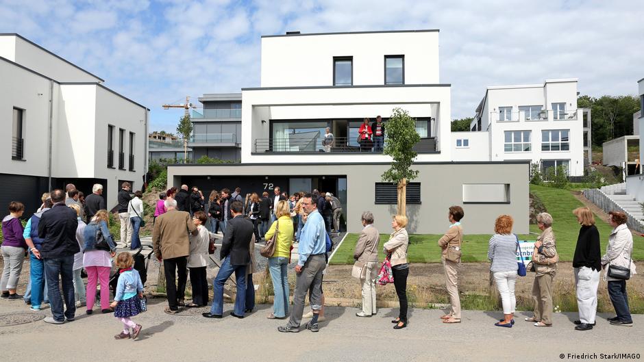 Study: Immigrants disadvantaged in German housing market