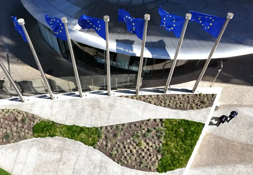 Iceland's parliament backs August 29 referendum on EU accession talks