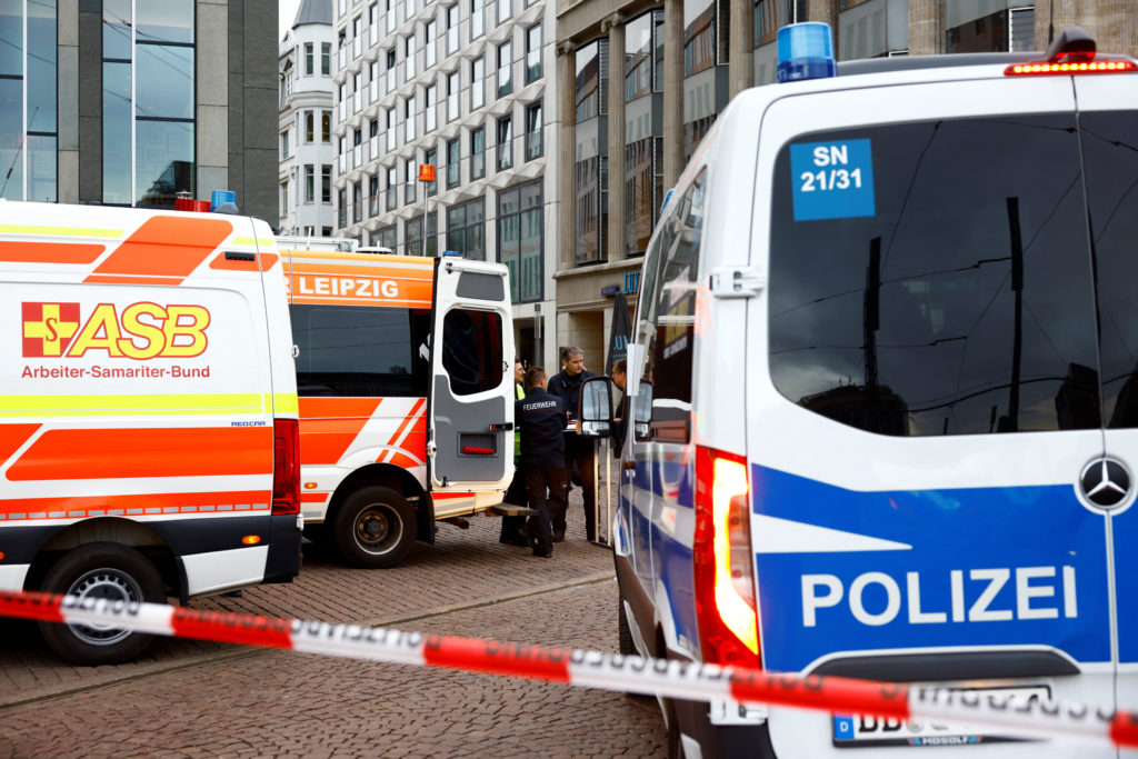 Driver plows car into people in shopping area in Germany, killing 2 Car drives into crowd of people in German city of Leipzig