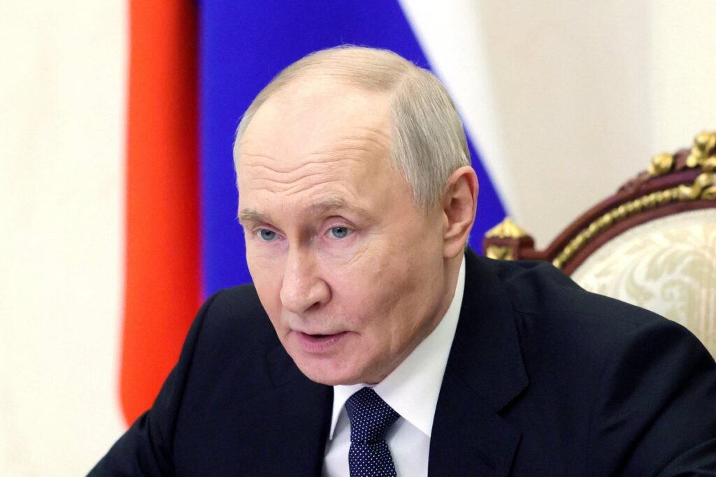 Russia begins massive nuclear drills involving missiles and submarines as Putin visits China Russia begins massive nuclear drills involving missiles and submarines as Putin visits China