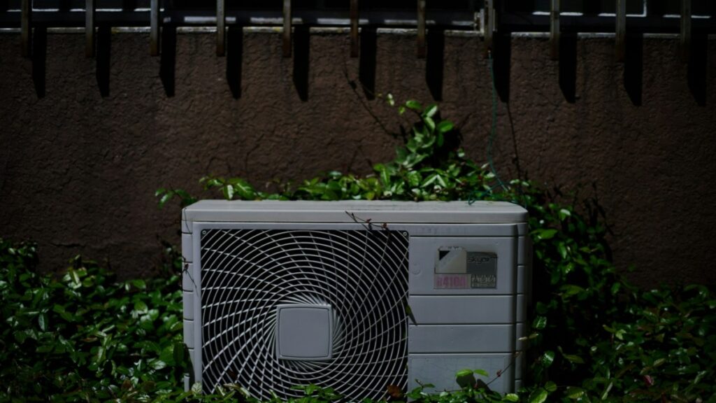 Heat Pump Sales Surge Across Europe Amid Energy Shortages