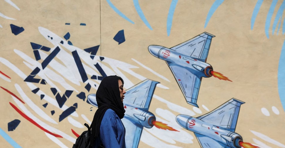 War, latest news. US ‘self-defence’ raids against Iranian sites and ships. Tehran: now violent retaliation War, latest news. US 'self-defence' raids against Iranian sites and ships. Tehran: now violent retaliation