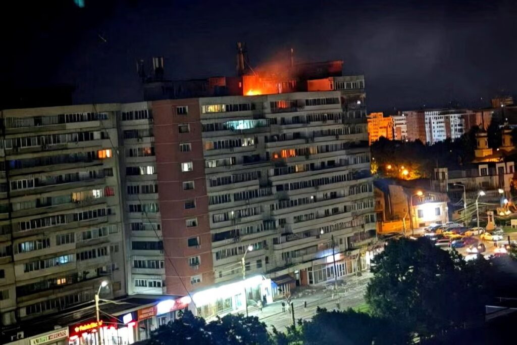 Ukraine-Russia war latest: Zelensky fears ‘massive’ new attack while Putin reacts to Romania drone strike Ukraine-Russia war latest: Zelensky fears ‘massive’ new attack while Putin reacts to Romania drone strike