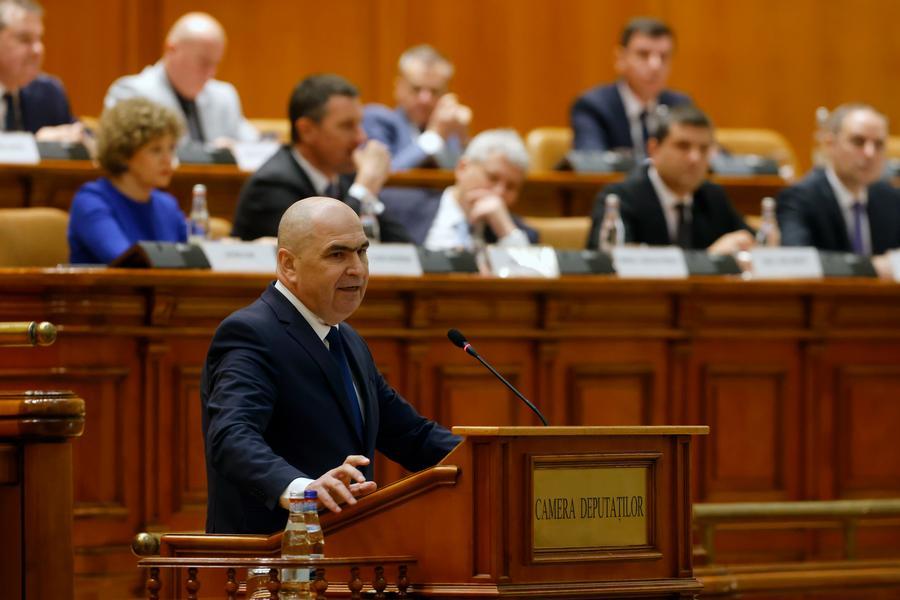Romanian parliament passes no-confidence motion against gov't -Xinhua