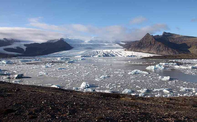 Glacial lagoon Fjallsárlón, one of many off-the-beaten-track spots to explore in Iceland. (Manuel Meyer/dpa/TNS)
