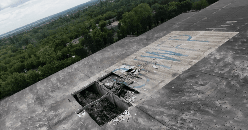Russia Targets UN-Marked Food Warehouse in Dnipro, Destroying Food Aid for 130,000 Ukrainians — UNITED24 Media Russia Targets UN-Marked Food Warehouse in Dnipro, Destroying Food Aid for 130,000 Ukrainians — UNITED24 Media
