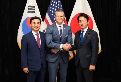 S. Korea, US, Japan Defense Chiefs Reaffirm Trilateral Security Cooperation