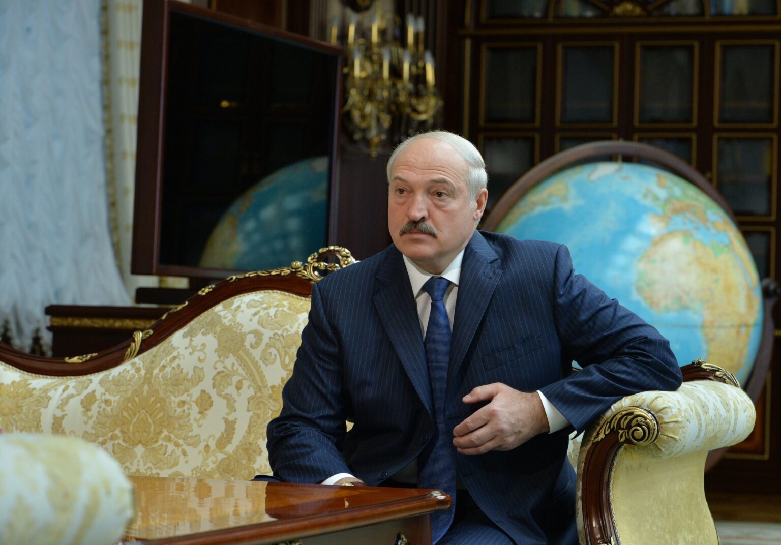 Belarus protests failed to topple Lukashenko – now we should try Finland-style neutrality – EUobserver Belarus protests failed to topple Lukashenko – now we should try Finland-style neutrality – EUobserver