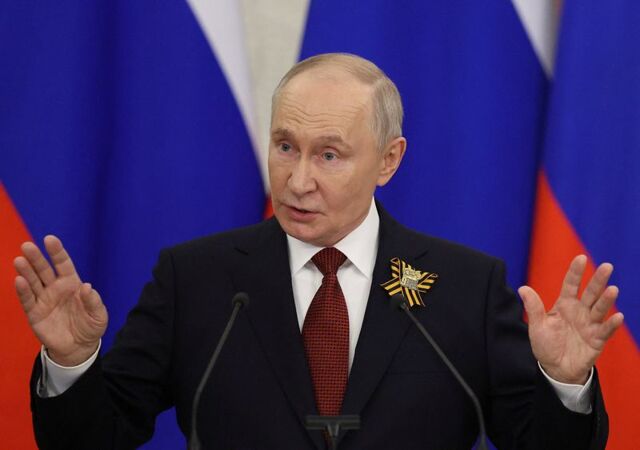 Kremlin, Trump say Ukraine war nearly over after Zelenskiy casts doubt