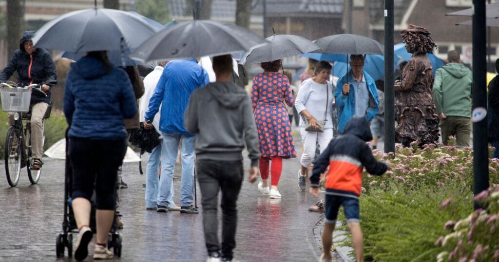 Say goodbye to spring temps as stormy and cold weather hits the Netherlands Say goodbye to spring temps as stormy and cold weather hits the Netherlands