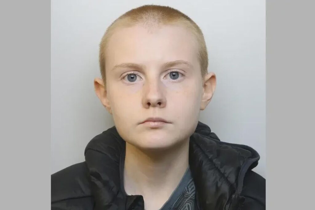 Alina Burns jailed: Neo-Nazi who wanted to ‘kill all Jews and Muslims’ tried to behead barber with an axe