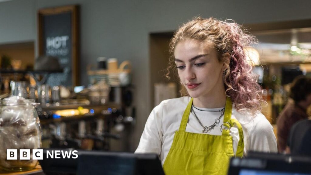 Greens pledge £15 minimum wage for all workers