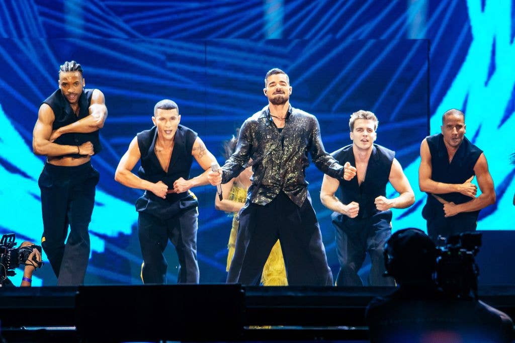 photo of ricky martin performing on stage