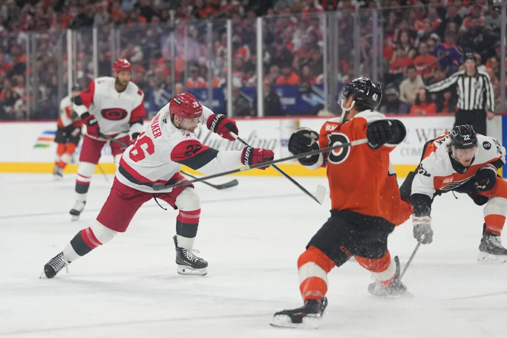 Flyers vs Hurricanes live score, highlights as Carolina eyes sweep