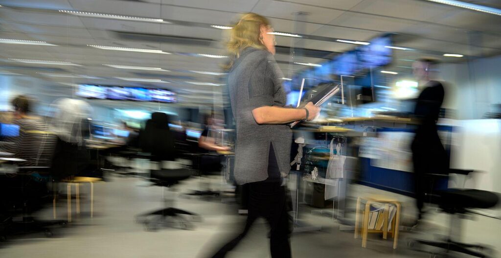 Unemployment is decreasing despite the global worries