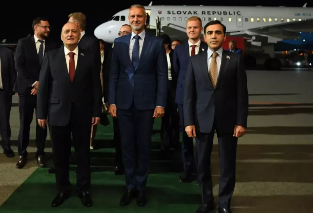 Slovak National Council Speaker Richard Raši lands in Azerbaijan