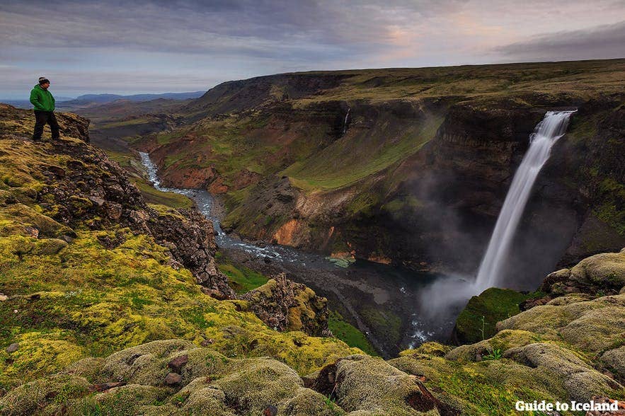 Iceland's cliff edges can be dangerous. Iceland's cliff edges can be dangerous.