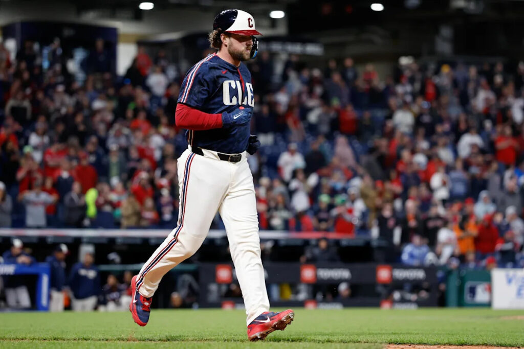 Guardians Finally Win a Stress-Free Game Guardians Finally Win a Stress-Free Game