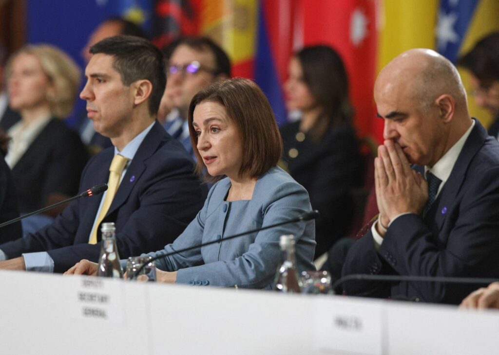 Moldovan leaders decry Russian move on citizenship for separatist region