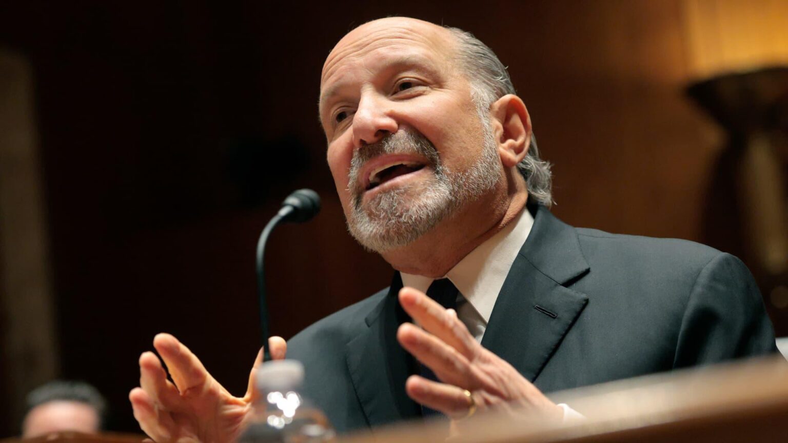 Dems demand Lutnick resign over Epstein interview: 'You lied'