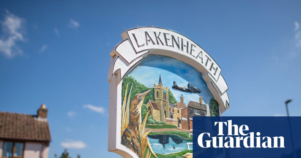 ‘When your signal goes down, something’s going on’: life next to a US air base in the UK | Suffolk ‘When your signal goes down, something’s going on’: life next to a US air base in the UK | Suffolk