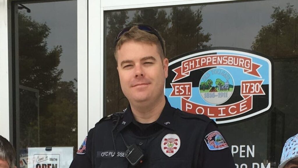 Shippensburg Police detective used crypto to buy child porn on the dark web: DOJ station icon
