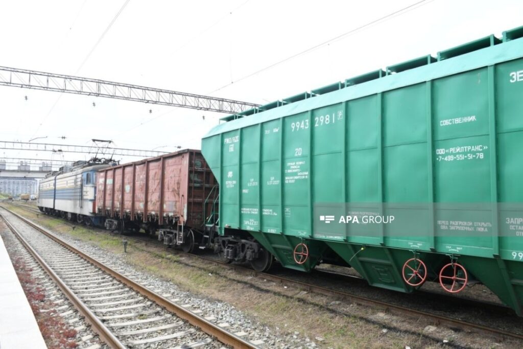 Grain, fertilizers dispatched to Armenia via Azerbaijan transit corridor - UPDATED