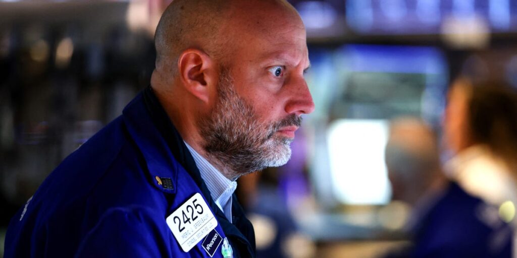 Economy to See Negative Growth Shock, Sticky Inflation, JPMorgan Warns Economy to See Negative Growth Shock, Sticky Inflation, JPMorgan Warns