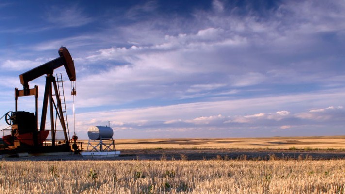 Canada’s Economy Caught Between Oil Windfalls and Trade Wars Canada’s Economy Caught Between Oil Windfalls and Trade Wars