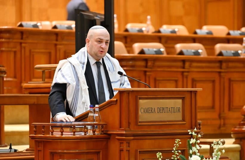 SILVIU VEXLER, president of the Federation of Jewish Communities in Romania (FCER): ‘Our current political situation resembles the final days of the Weimar Republic.’