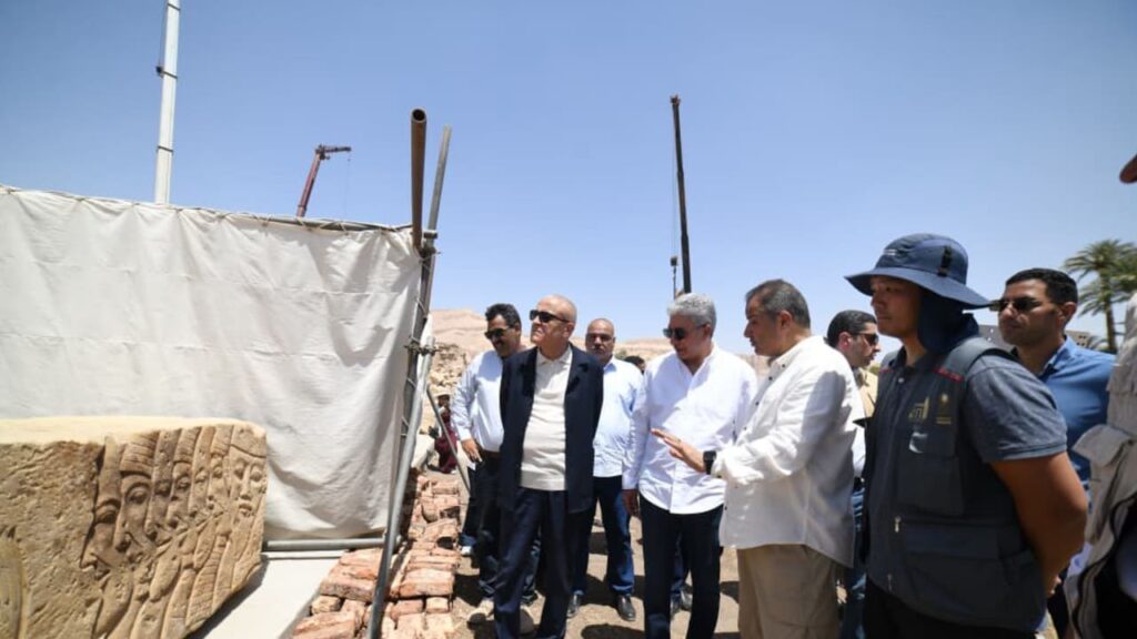 Korean-Egyptian mission find blocks from ancient temple gate in Luxor The Jerusalem Post - Israel News