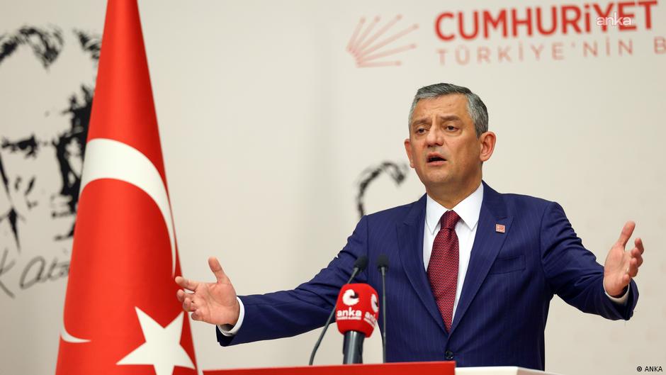Turkish court ousts opposition leader in boost to Erdogan