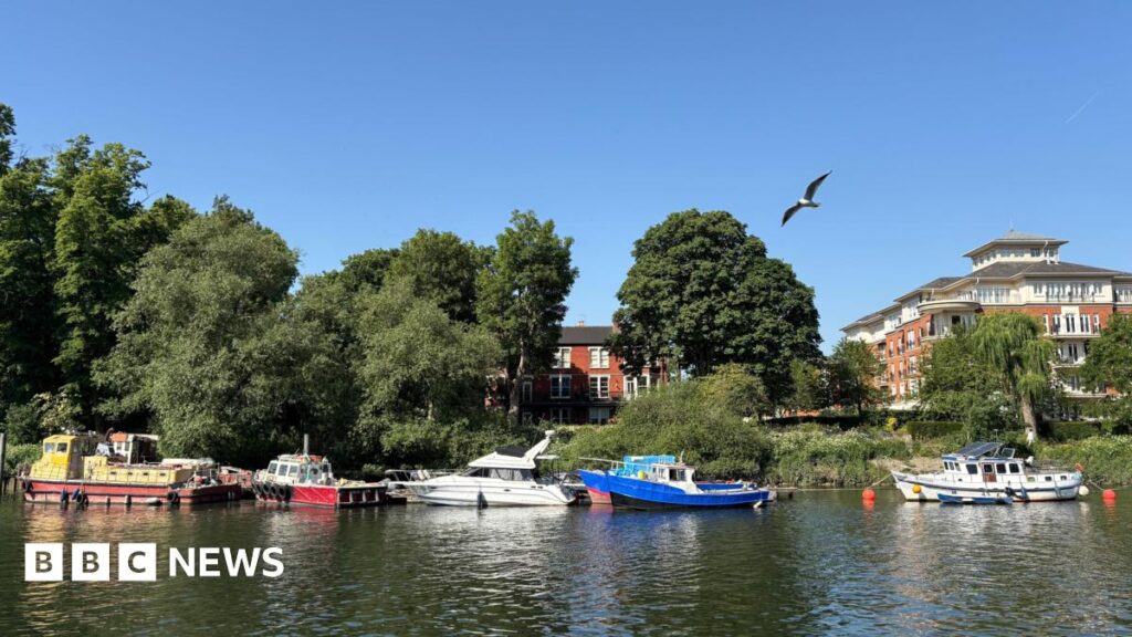 Hottest May day ever recorded in UK as temperature reaches 32.9C at Heathrow