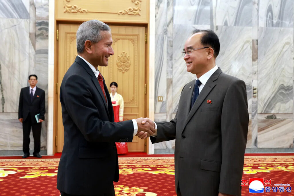 Singapore top envoy meets Kim Jong Un’s close aide on rare trip Singapore top envoy meets Kim Jong Un’s close aide on rare trip