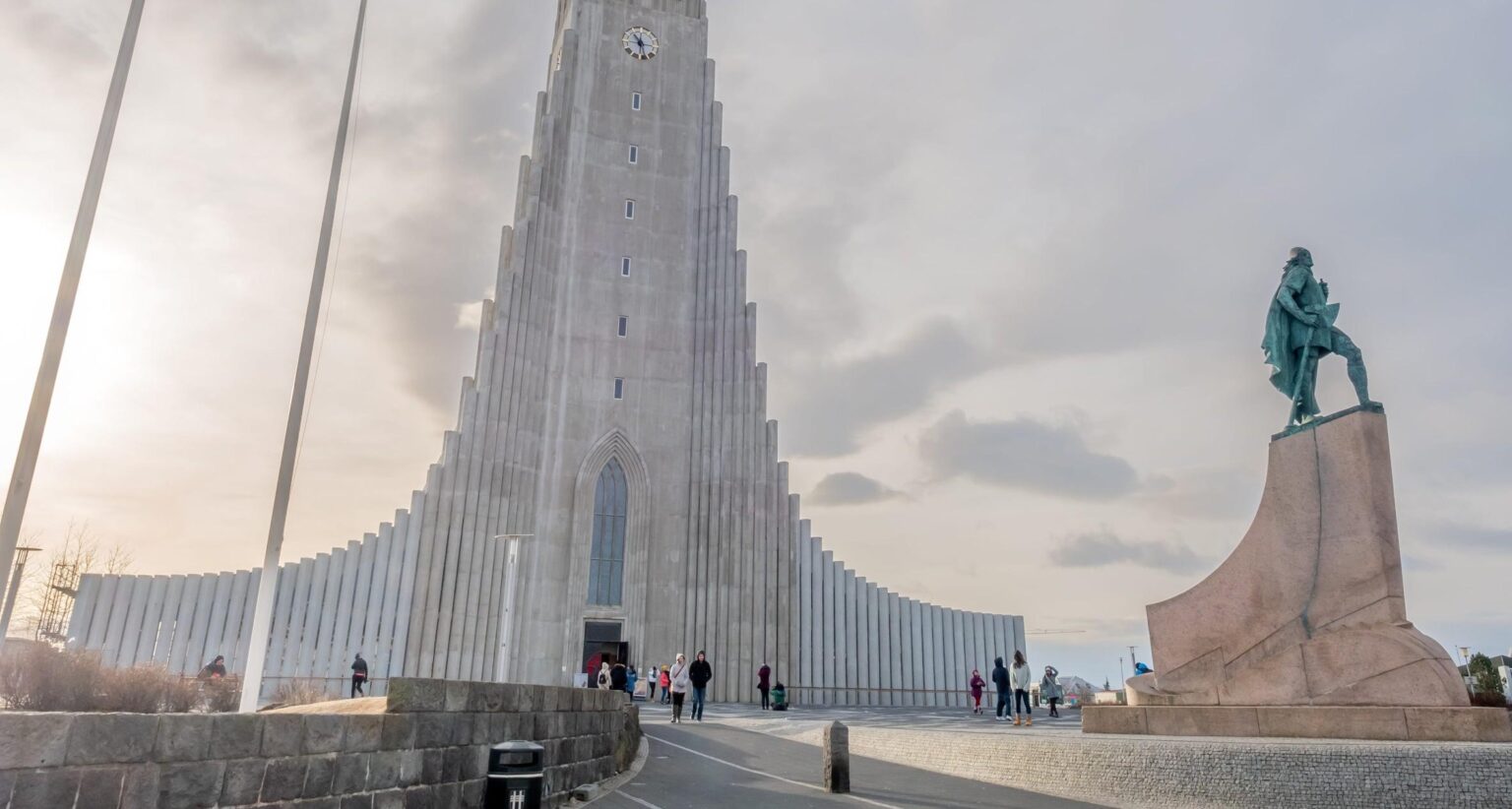 4-day work: The country that increased its GDP by 4.1% without reducing wages and productive hours – Iceland has universally implemented 4-day work without reducing wages, recording growth, low unemployment and a significant improvement in the mental health and productivity of workers 4-day work: The country that increased its GDP by 4.1% without reducing wages and productive hours - Iceland has universally implemented 4-day work without reducing wages, recording growth, low unemployment and a significant improvement in the mental health and productivity of workers
