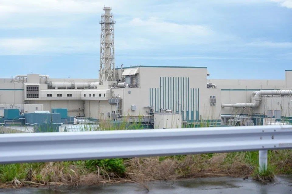 The Unit 6 reactor building during a media tour at Tokyo Electric Power Co.'s (Tepco) Kashiwazaki Kariwa nuclear power station in Kariwa Village, Niigata Prefecture, Japan, 1 May 2026.