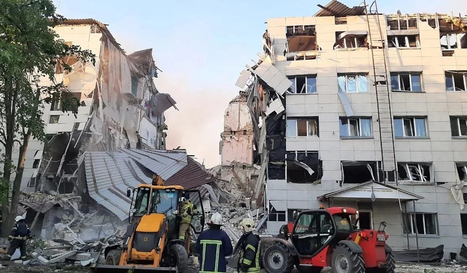 Russia labels Ukraine attack in occupied Luhansk ‘monstrous crime’ | Russia-Ukraine war News Russia labels Ukraine attack in occupied Luhansk ‘monstrous crime’ | Russia-Ukraine war News