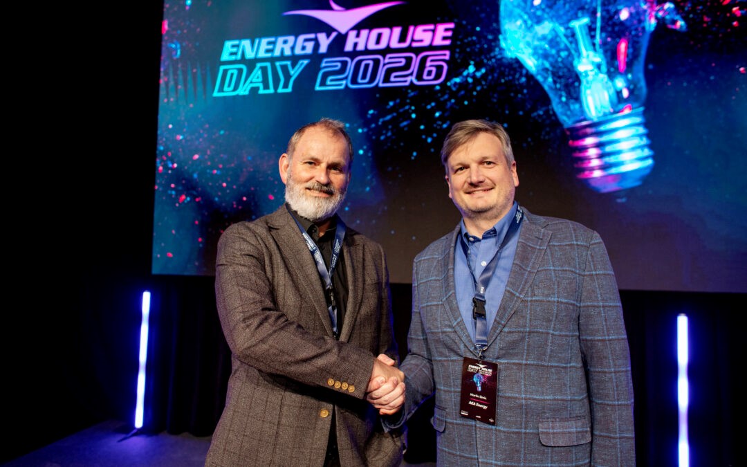 AKA Energy Systems and Sustainable Energy Norway enter into a formal partnership agreement. Picture from the Energy House day in Stord, Norway; Tore Kallevåg (SE), left, and Martin Simic (AKA), right. April 9, 2026.